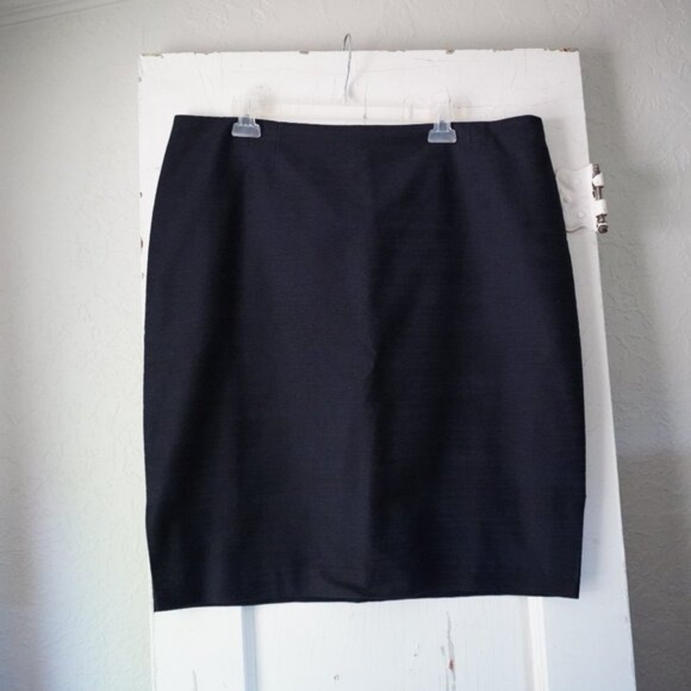 Brooks Brothers Navy Blue Textured Pencil Skirt Knee Length Back Zip Office